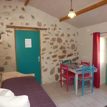 Chambres D'hotes La Gondromiere 2* Cerizay