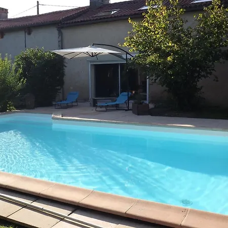 Bed & Breakfast Chambres D'hotes La Gondromiere